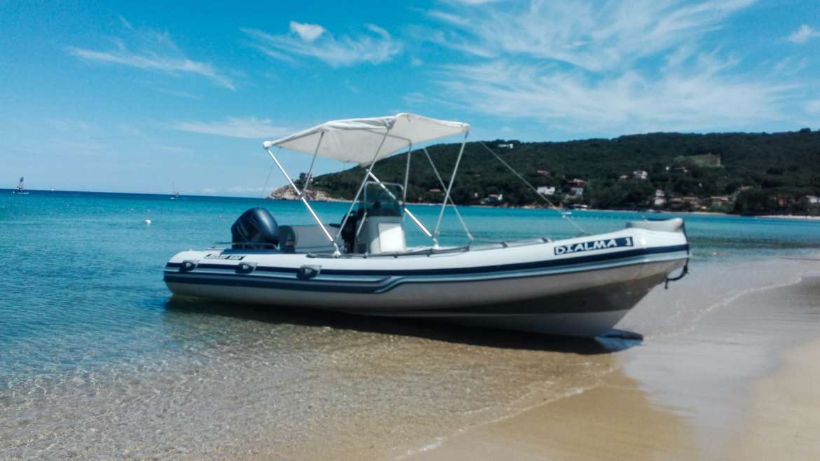 Noleggio Gommoni all’Isola d’Elba a Procchio con EWS