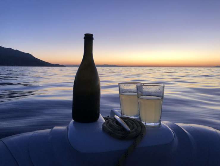 Tramonto in mare con Elba Water Sports a Procchio