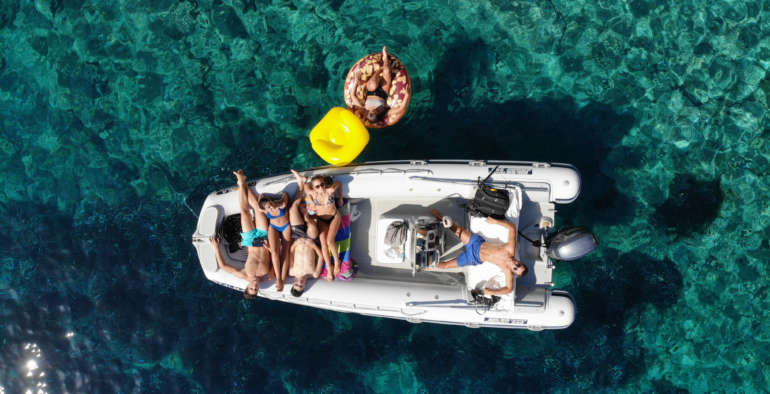 Scopri l’Isola d’Elba dal mare con le escursioni di EWS